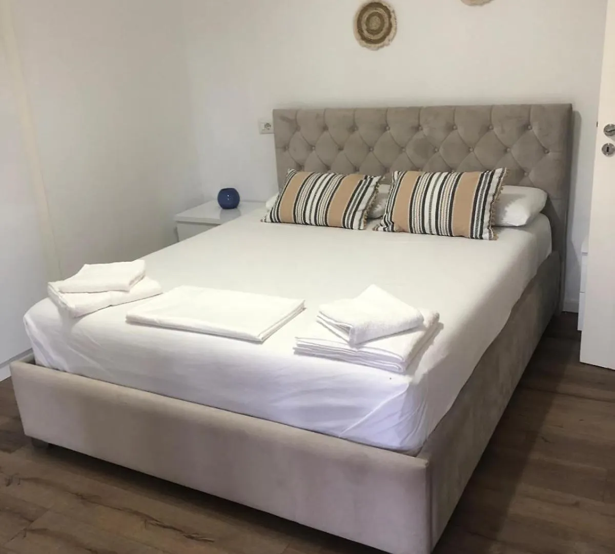 Raffaello'S House Villa Vlore 0*,