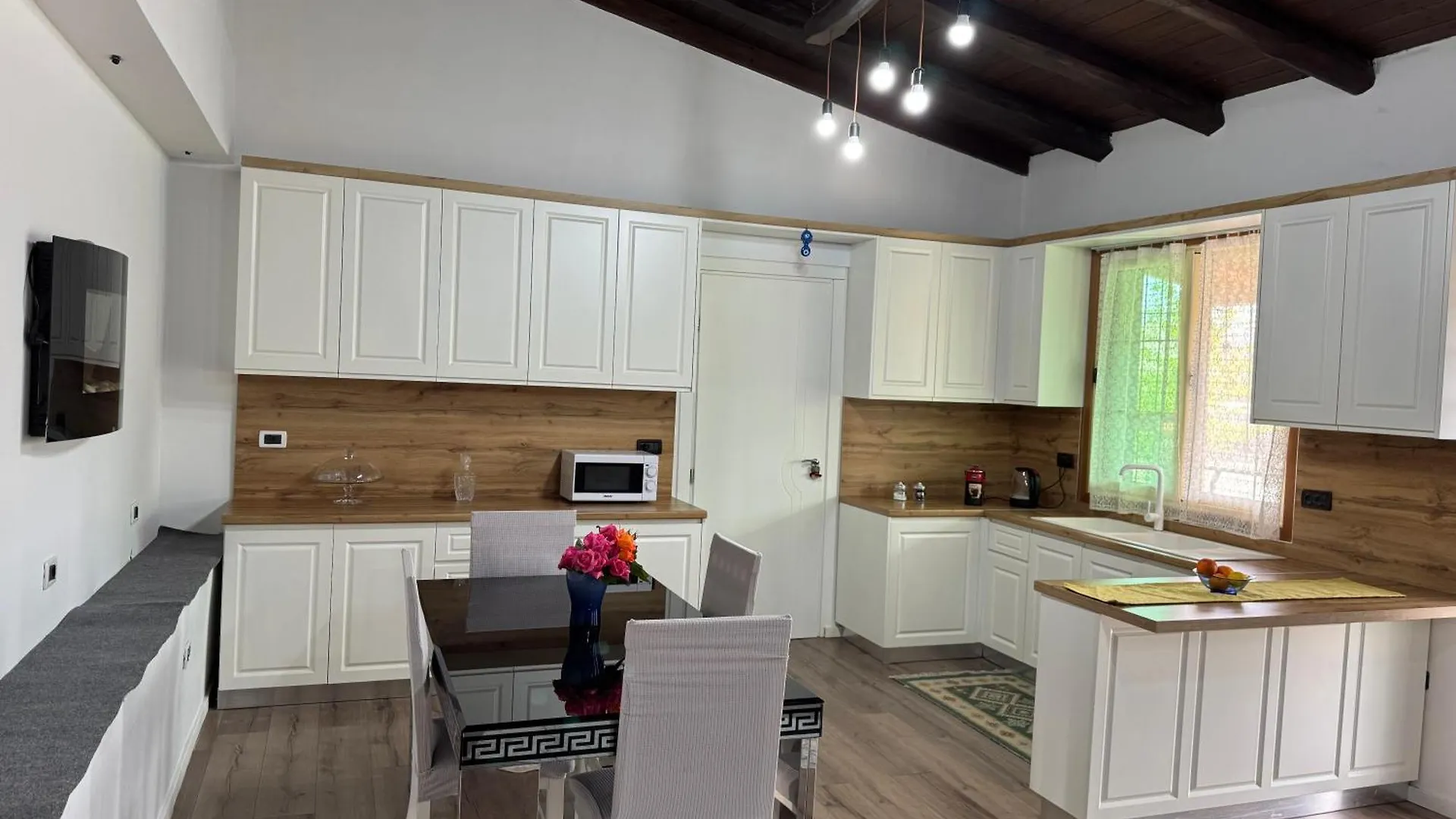 Raffaello'S House Villa Vlore